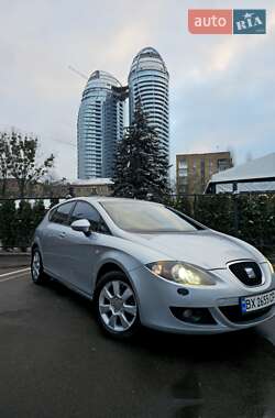 Хетчбек SEAT Leon 2008 в Києві