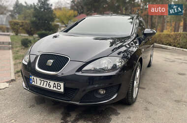 Хетчбек SEAT Leon 2010 в Києві