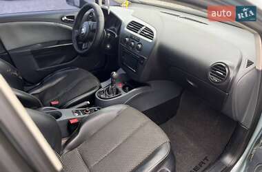 Хэтчбек SEAT Leon 2005 в 