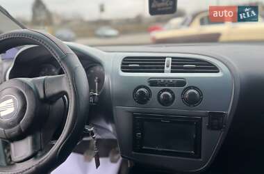 Хэтчбек SEAT Leon 2005 в 