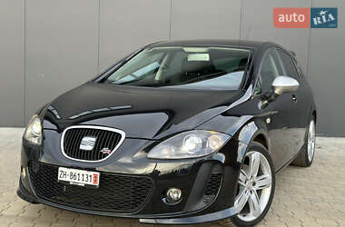 Хэтчбек SEAT Leon 2012 в Луцке