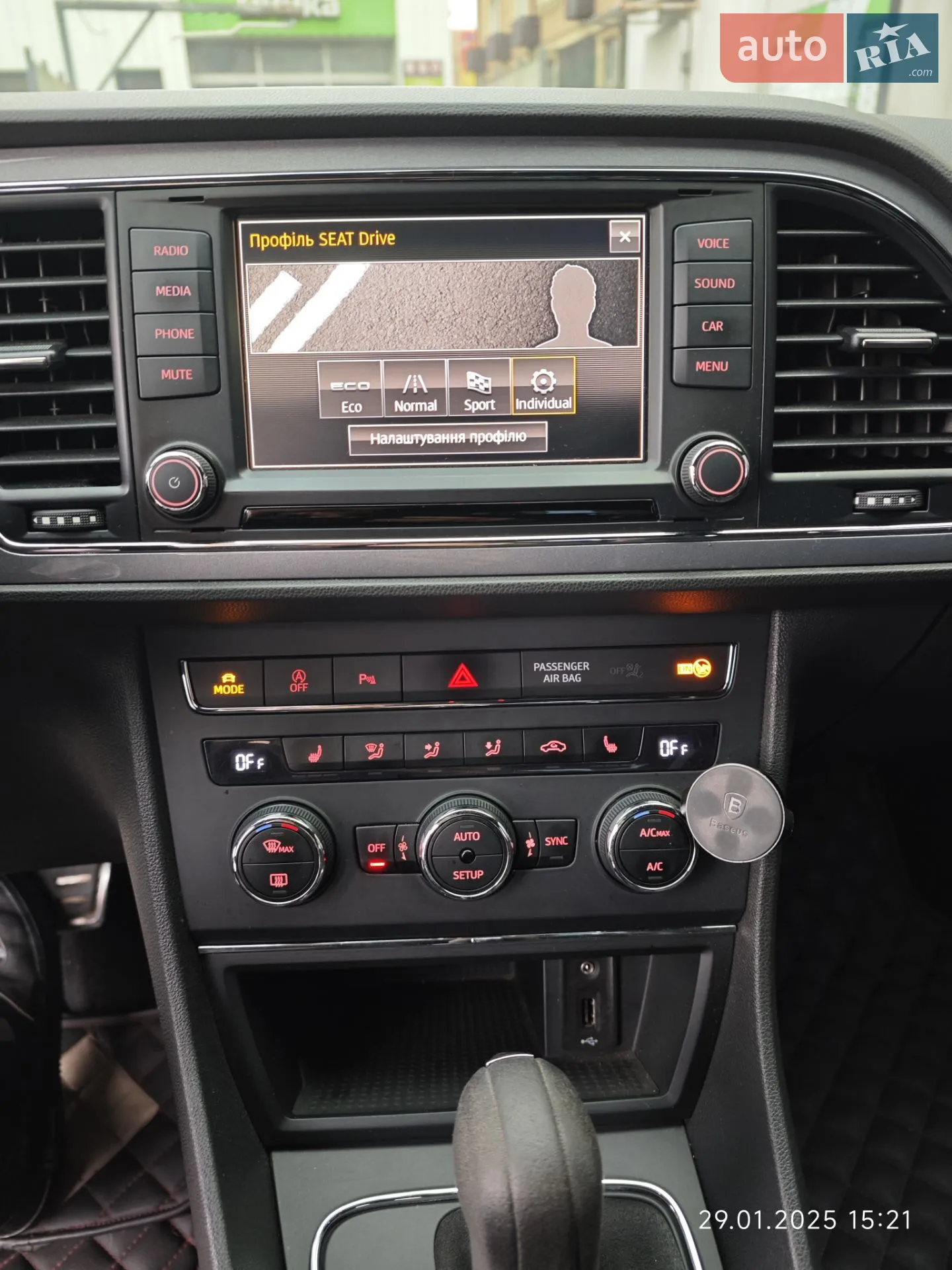 2016 SEAT Leon - мініатюра 12