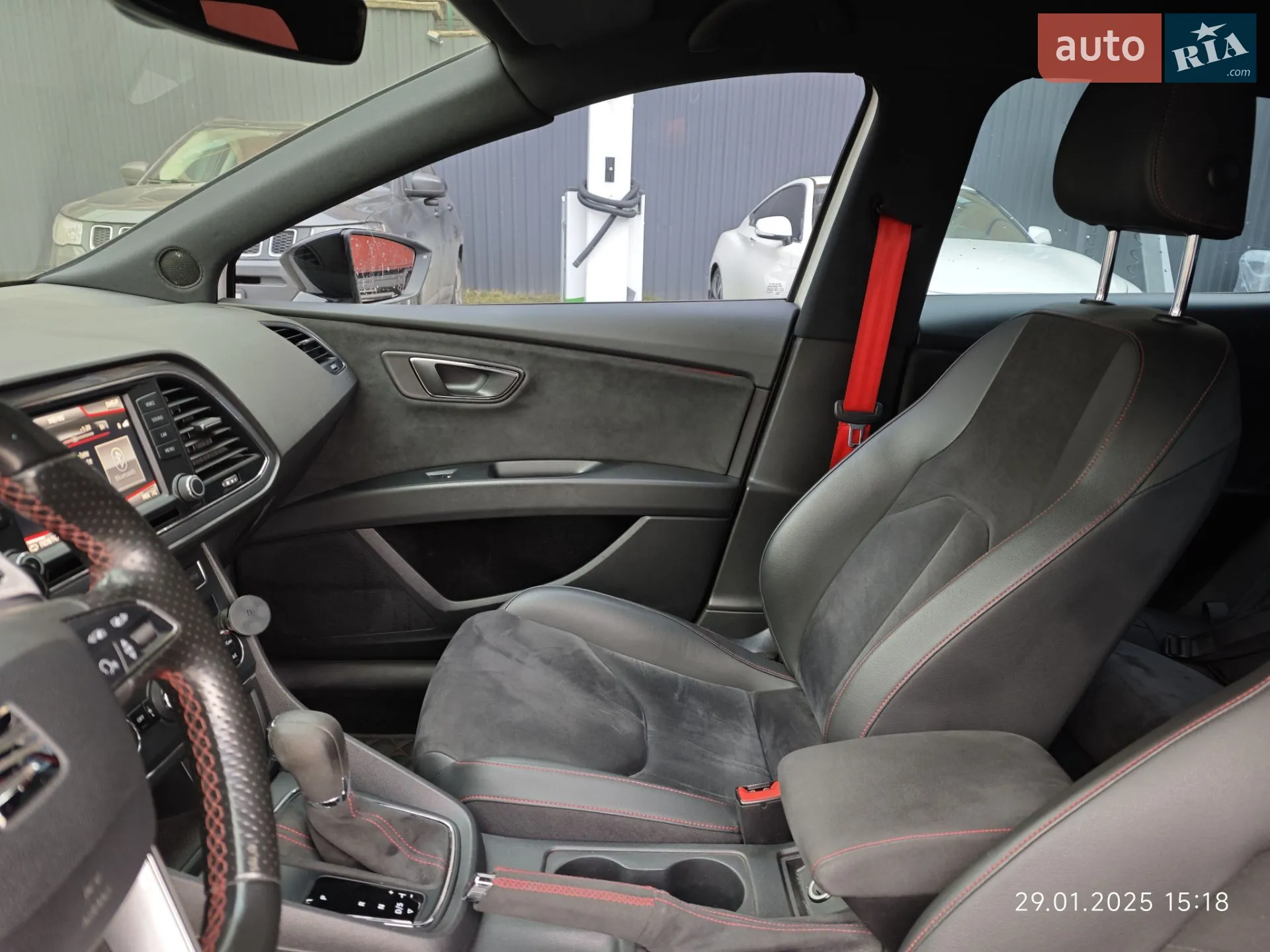 2016 SEAT Leon - мініатюра 9