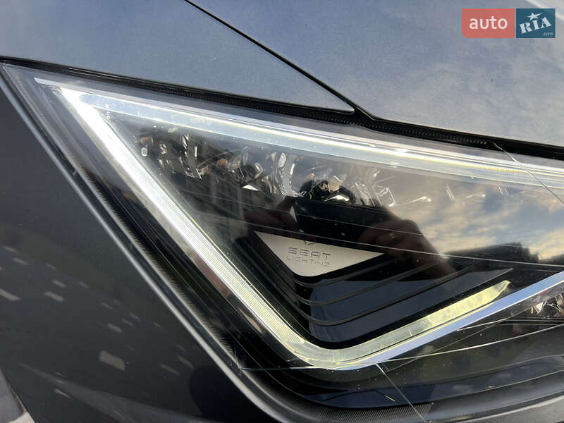 Хэтчбек SEAT Leon 2018 в Ужгороде