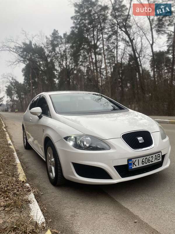 Хетчбек SEAT Leon 2010 в Києві