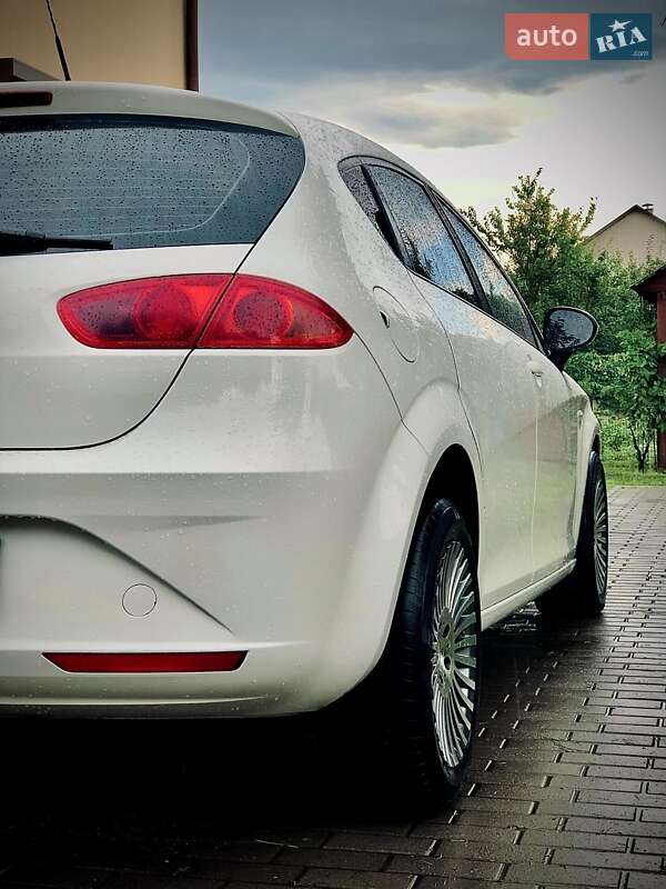 Хэтчбек SEAT Leon 2010 в Киеве фото 5 Хэтчбек SEAT Leon 2010 в Киеве