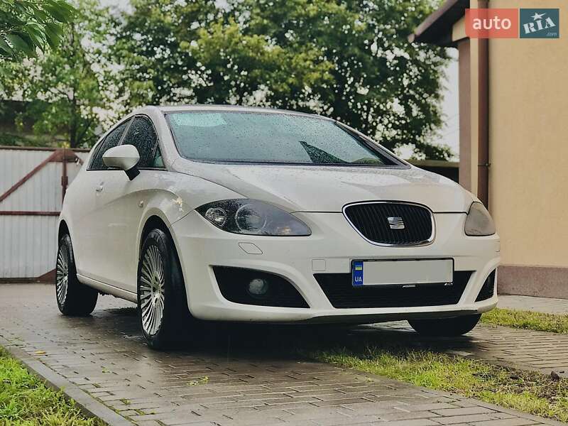 Хэтчбек SEAT Leon 2010 в Киеве фото 8 Хэтчбек SEAT Leon 2010 в Киеве