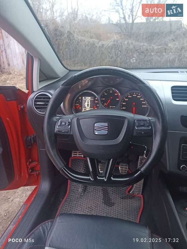 Хетчбек SEAT Leon 2011 в Івано-Франківську