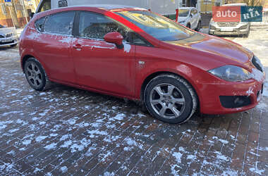 Хэтчбек SEAT Leon 2010 в Чернигове