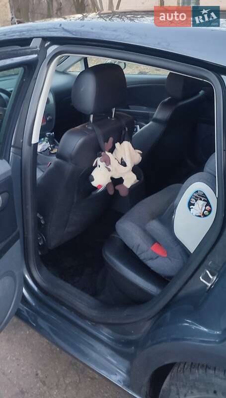 Хэтчбек SEAT Leon 2008 в Киеве фото 10 Хэтчбек SEAT Leon 2008 в Киеве
