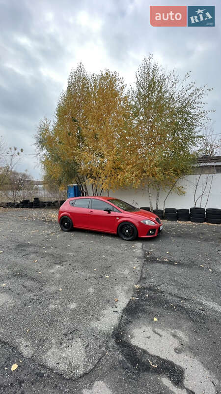 Хэтчбек SEAT Leon 2007 в Киеве