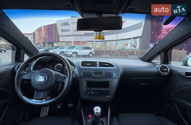 Хэтчбек SEAT Leon 2007 в Киеве