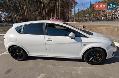 Хэтчбек SEAT Leon 2009 в 