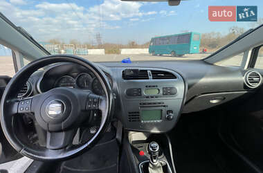 Хетчбек SEAT Leon 2006 в Києві