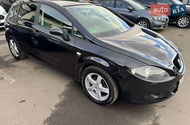 Хэтчбек SEAT Leon 2009 в Луцке