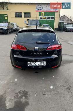 Хэтчбек SEAT Leon 2009 в Луцке