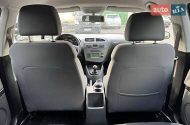 Хэтчбек SEAT Leon 2009 в Луцке