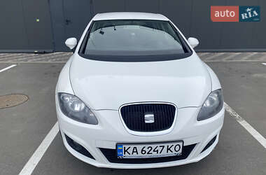 Хэтчбек SEAT Leon 2011 в 