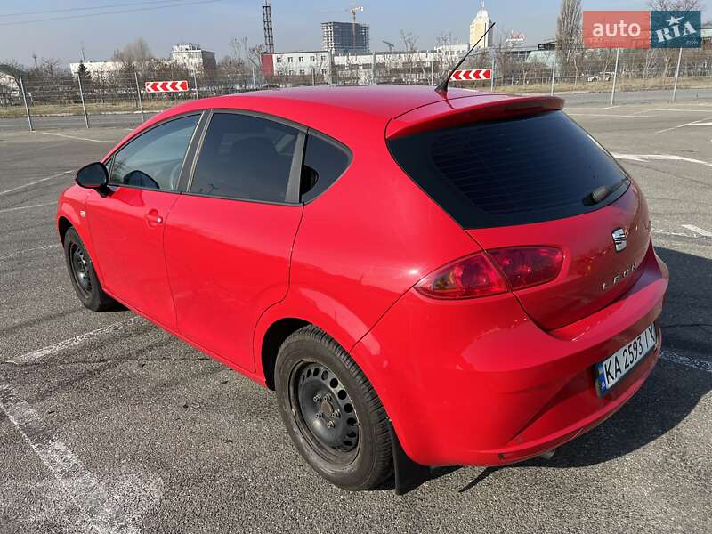 Хэтчбек SEAT Leon 2011 в Киеве фото 2 Хэтчбек SEAT Leon 2011 в Киеве