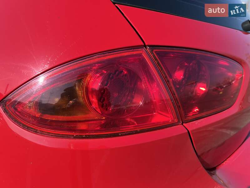 Хэтчбек SEAT Leon 2011 в Киеве фото 35 Хэтчбек SEAT Leon 2011 в Киеве