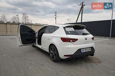 Хэтчбек SEAT Leon 2016 в 