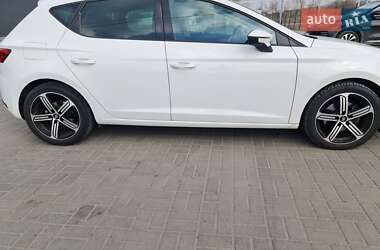 Хэтчбек SEAT Leon 2015 в Днепре