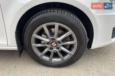 Хетчбек SEAT Leon 2010 в 