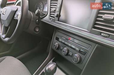 Хэтчбек SEAT Leon 2017 в 