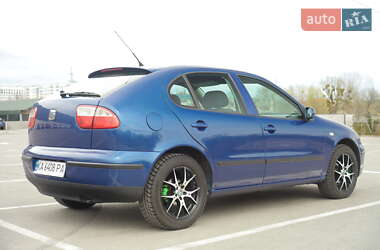 Хетчбек SEAT Leon 2000 в 