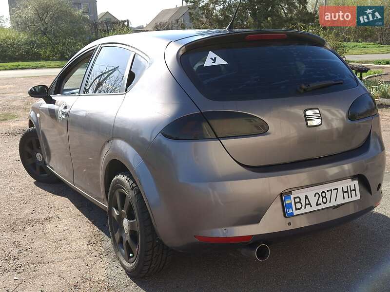 Хэтчбек SEAT Leon 2006 в Кропивницком