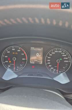 Хэтчбек SEAT Leon 2013 в 