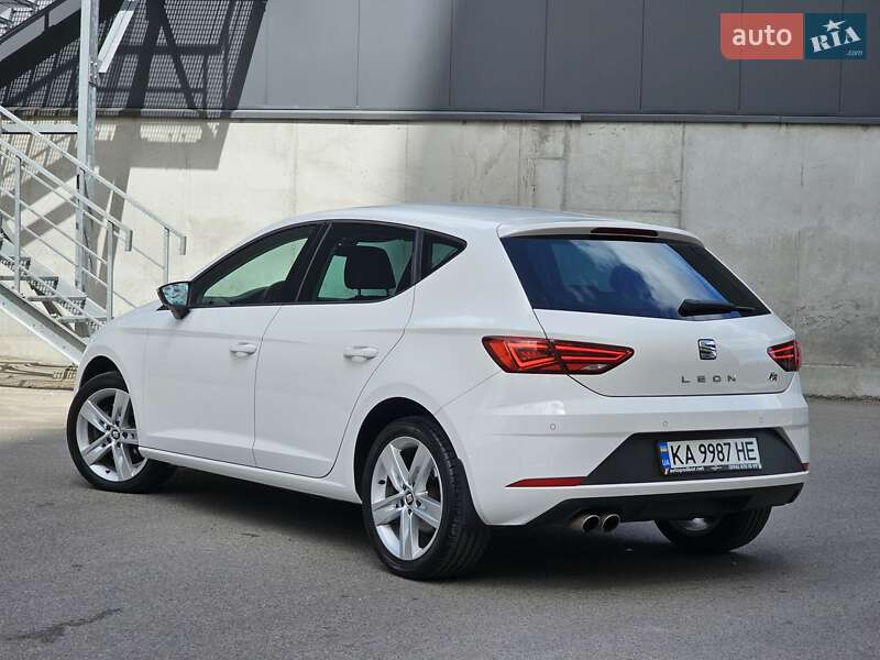 Хэтчбек SEAT Leon 2018 в Киеве