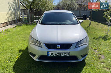 Хэтчбек SEAT Leon 2013 в 