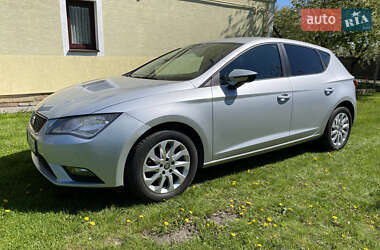 Хэтчбек SEAT Leon 2013 в 