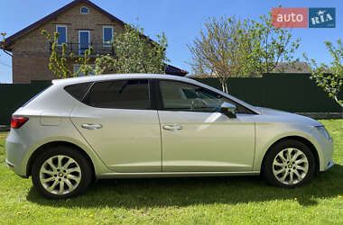 Хэтчбек SEAT Leon 2013 в 
