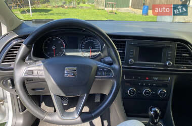 Хэтчбек SEAT Leon 2013 в 