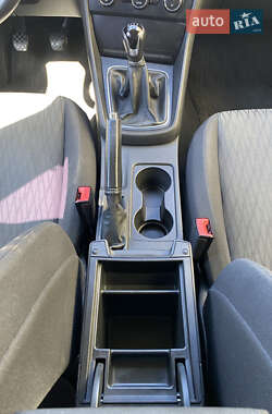 Хэтчбек SEAT Leon 2013 в 
