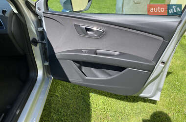 Хэтчбек SEAT Leon 2013 в 