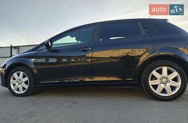 Хэтчбек SEAT Leon 2009 в 