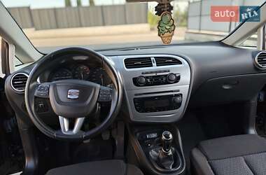 Хэтчбек SEAT Leon 2009 в 