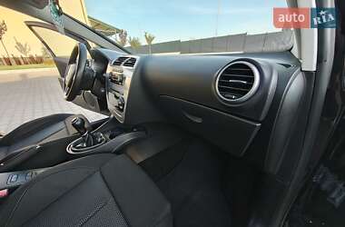 Хэтчбек SEAT Leon 2009 в 