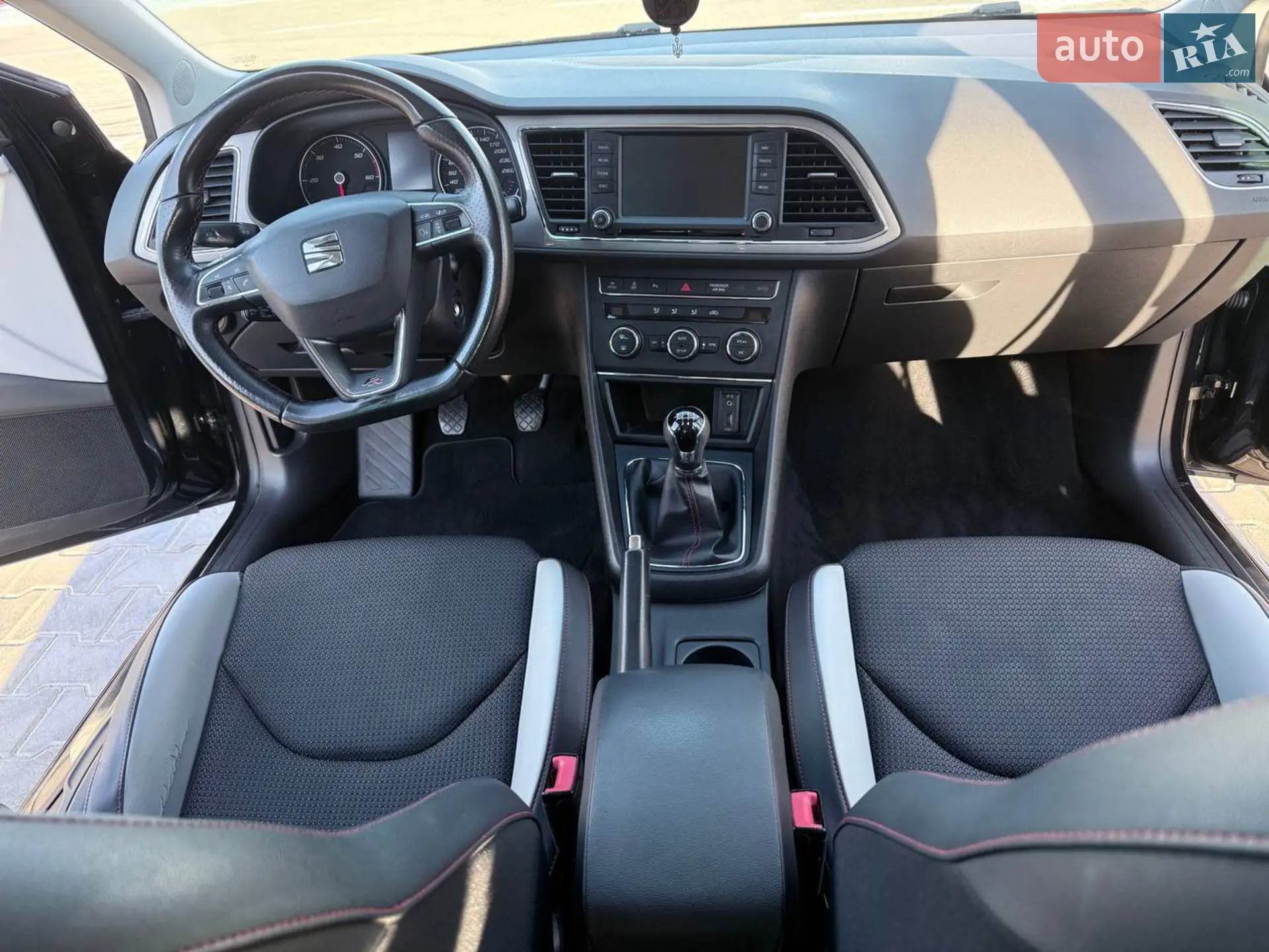 2016 SEAT Leon - мініатюра 15
