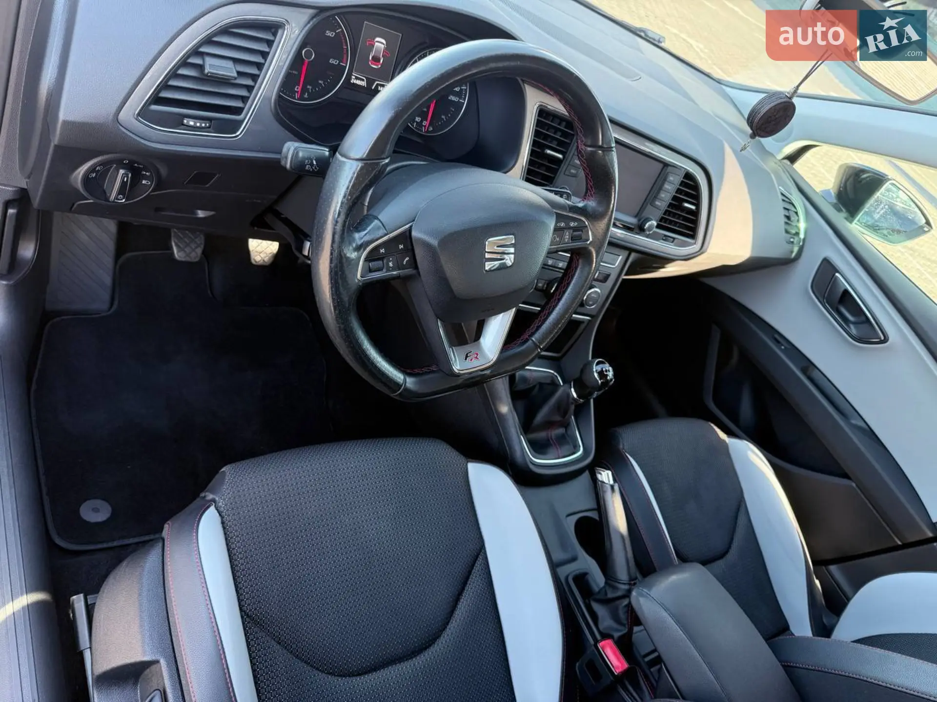 2016 SEAT Leon - мініатюра 18