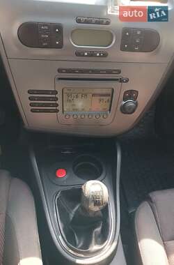 Хетчбек SEAT Leon 2006 в 