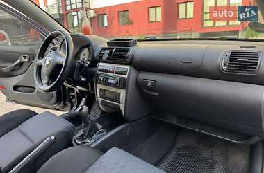 Хетчбек SEAT Leon 2005 в 
