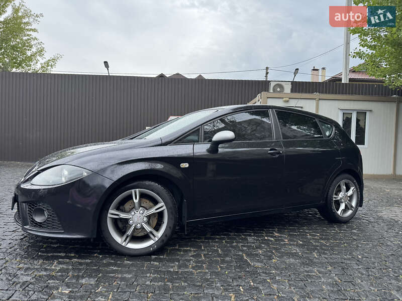 Хэтчбек SEAT Leon 2007 в 