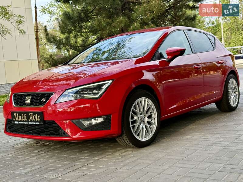 Хетчбек SEAT Leon 2013 в Дніпрі