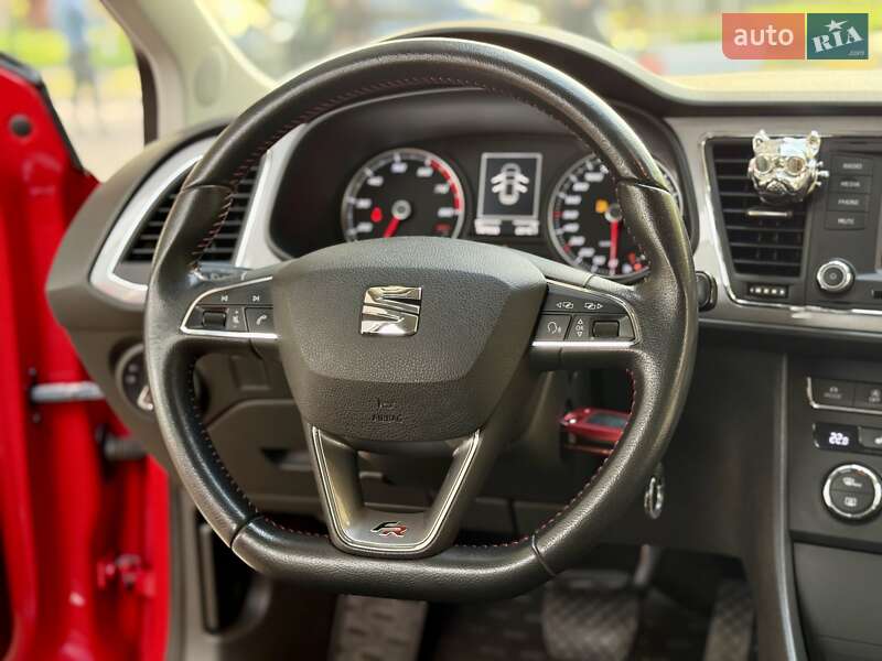 Хетчбек SEAT Leon 2013 в Дніпрі