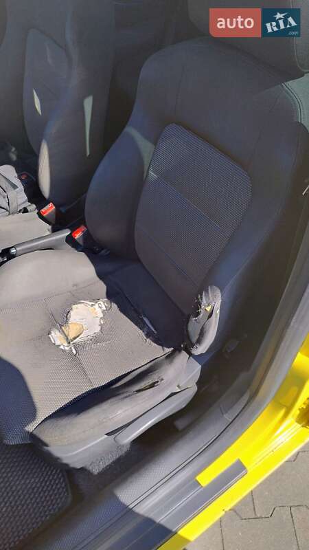 Хетчбек SEAT Leon 2003 в Києві фото 13 Хетчбек SEAT Leon 2003 в Києві