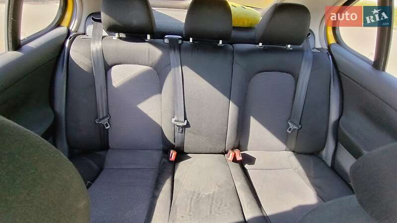 Хетчбек SEAT Leon 2003 в Києві фото 23 Хетчбек SEAT Leon 2003 в Києві